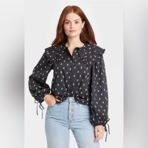 Universal Thread Black Floral Blouse